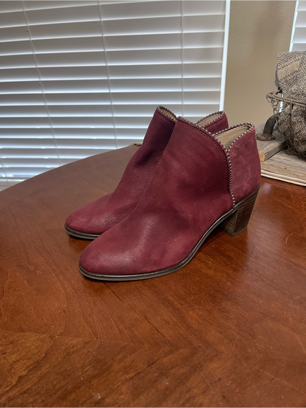 Lucky Brand  Pincah  booties ankle boots leather